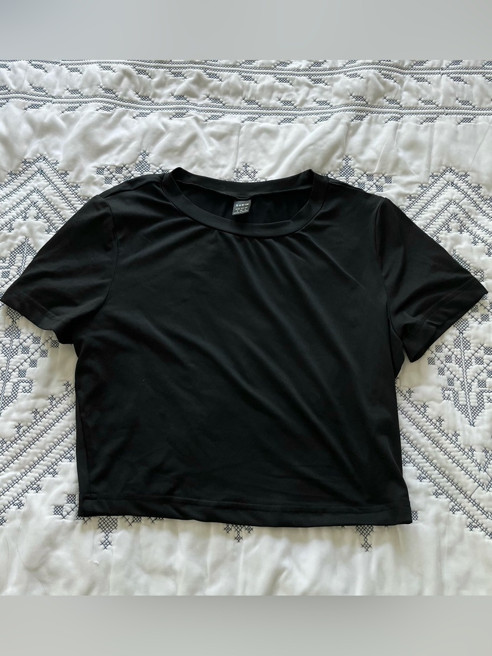 SHEIN Black Cropped Short Sleeve Crewneck Top NWOT